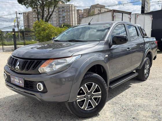 MITSUBISHI L200 TRITON 2.4 16V TURBO DIESEL SPORT GLS CD 4P 4X4 AUTOMÁTICO